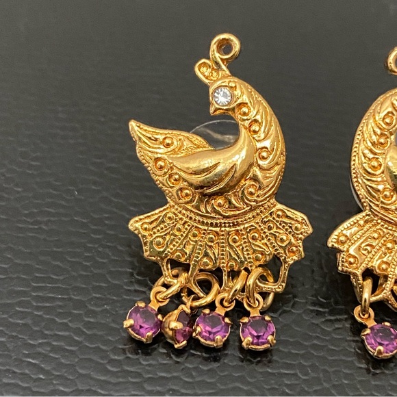 Vintage 90’s AVON Gold-tone Peacock Purple Crystal Fringe Earrings 7.3g - Picture 11 of 15